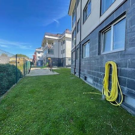 Apartamento A Un Paso De La Playa En Ares Con Piscina Y Parking Exterior photo