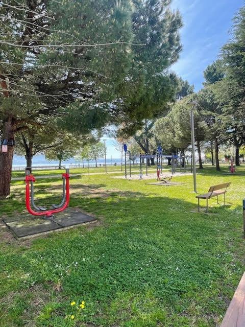 Apartamento A Un Paso De La Playa En Ares Con Piscina Y Parking Exterior photo